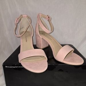 New Chinese laundry pink suede block heel size 8